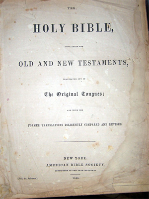 Title page for Kelly Bible